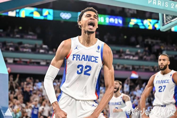 文班亚马21分钟正负值+21，一人统治雷霆内线攻防